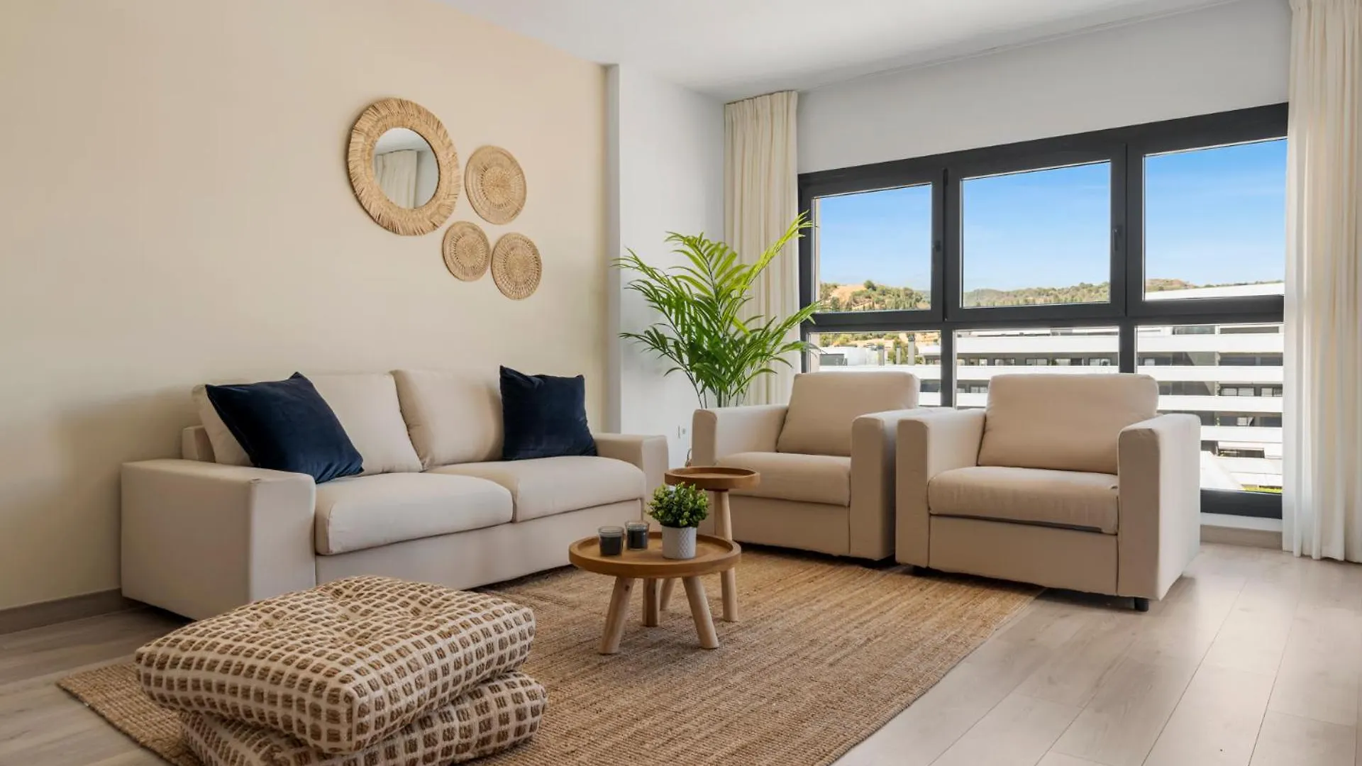Sunny Terrace Penthouse Apartment Estepona
