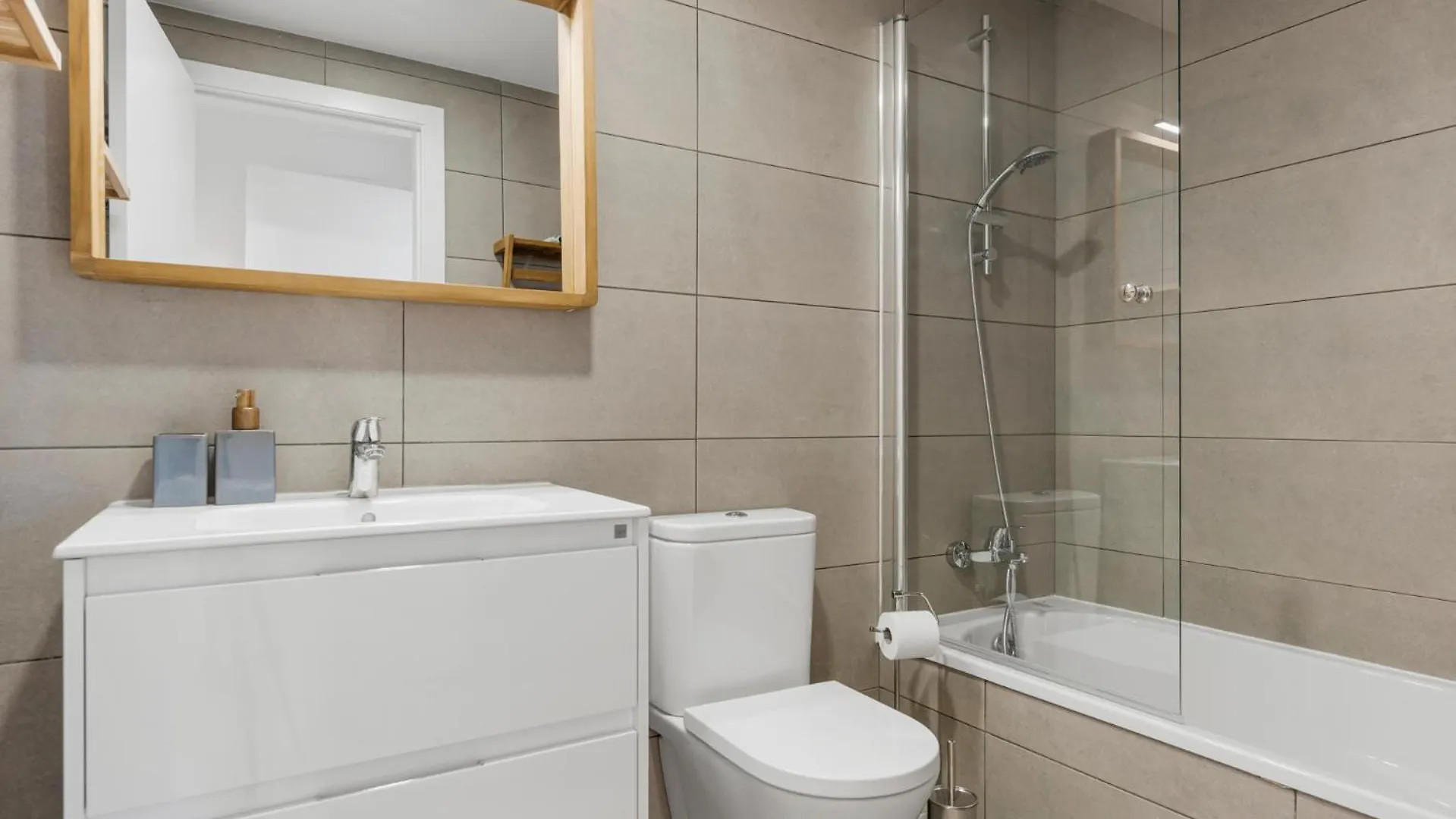 Sunny Terrace Penthouse Apartment Estepona